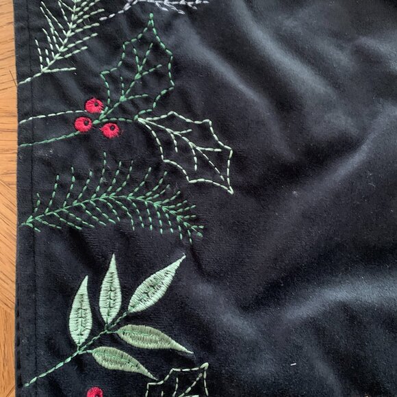 Christmas Table Runner Black Velvet Heavily Embroidered 71” X14” - Picture 2 of 6